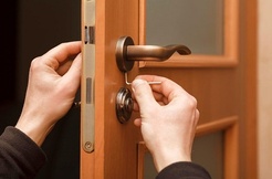 GoldStar Pro Locksmith Peckham - London, London S, United Kingdom